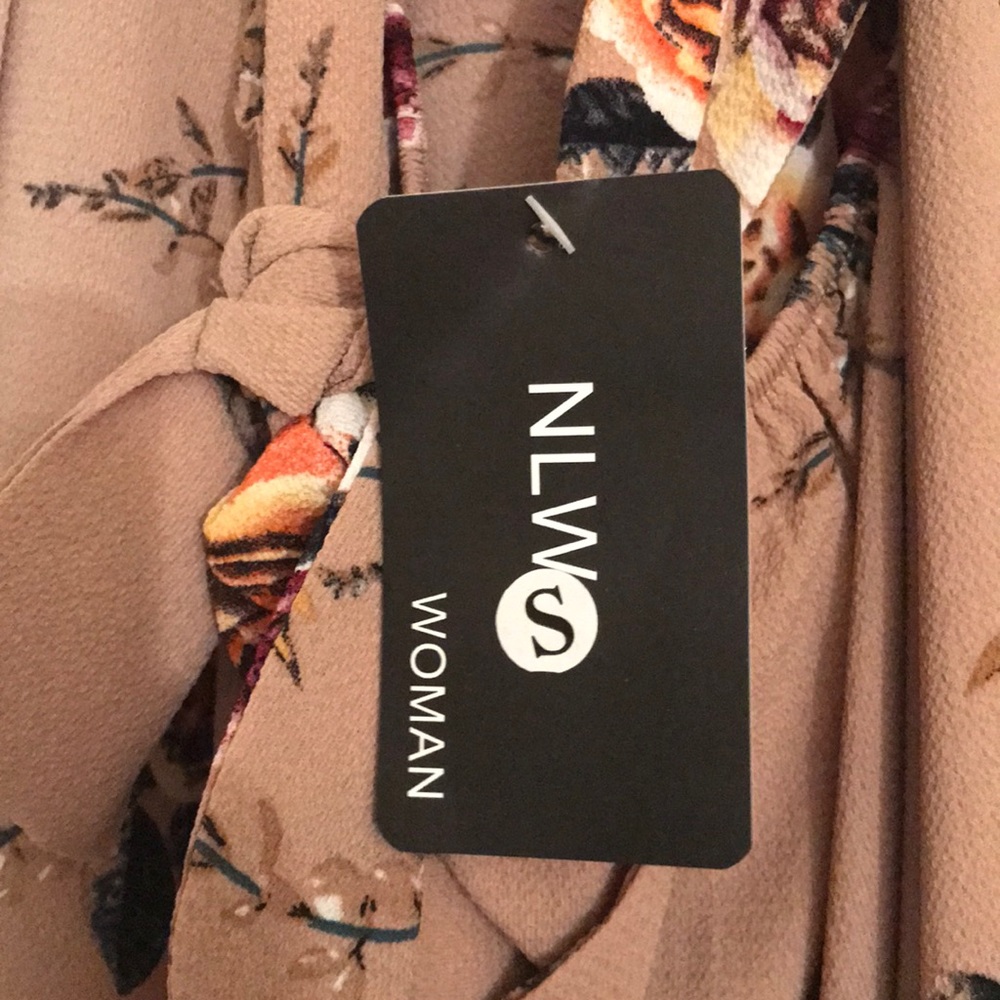 NWT Taupe floral high neck maxi dress - Picture 7 of 8